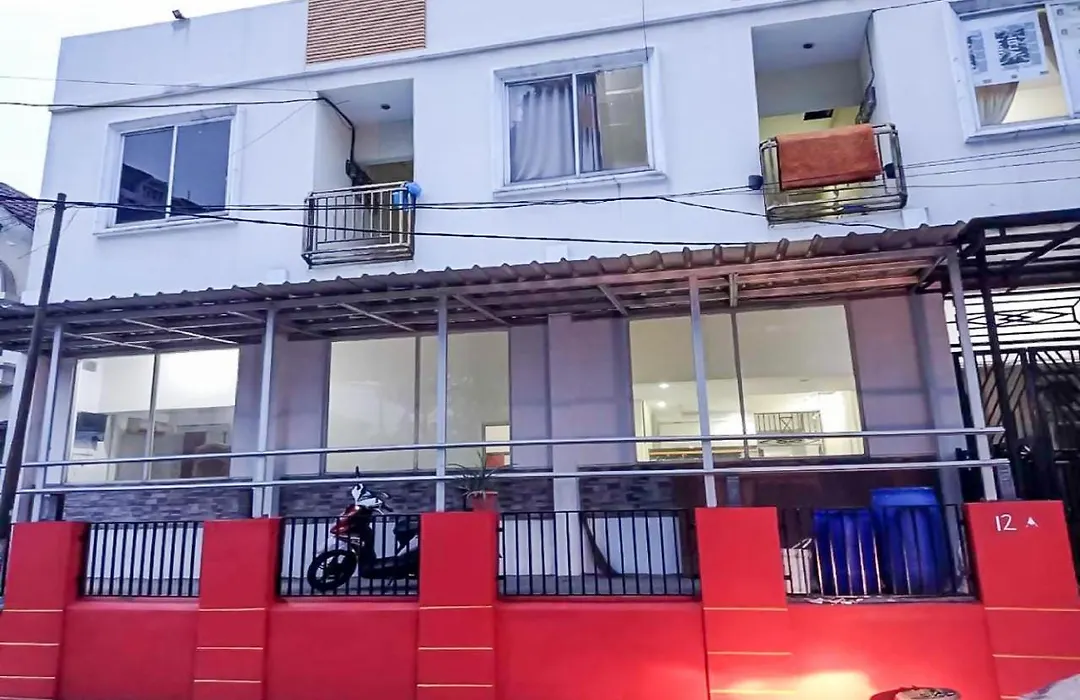 Agnes Residence Near Blok M Mitra Reddoorz-1